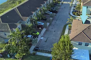 2370 SE 15th St, Homestead, FL 33035 - Photo 6