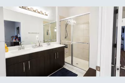 2370 SE 15th St, Homestead, FL 33035 - Photo 12