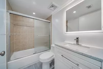 677 Trace Cir #211, Deerfield Beach, FL 33441 - Photo 26