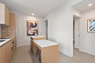 11 NE 6th St, Miami, FL 33132 - Photo 6