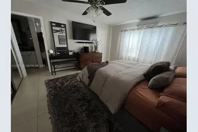 2040 NE 183rd St, North Miami Beach, FL 33179 - Photo 18