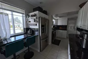 2040 NE 183rd St, North Miami Beach, FL 33179 - Photo 28