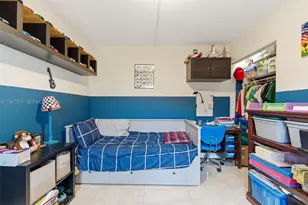 9746 NW 4th Ln, Miami, FL 33172 - Photo 14