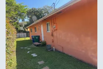 3366 Thomas Ave, Miami, FL 33133 - Photo 8