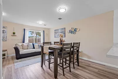 243 SW 6th Ln, Florida City, FL 33034 - Photo 2