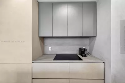 200 Biscayne Boulevard Way #5010, Miami, FL 33131 - Photo 42