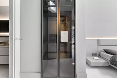 200 Biscayne Boulevard Way #5010, Miami, FL 33131 - Photo 34