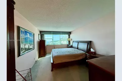 [Address not provided], Hallandale Beach, FL 33009 - Photo 14