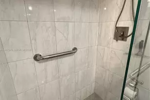 [Address not provided], Hallandale Beach, FL 33009 - Photo 16