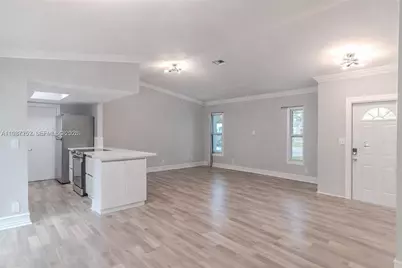 4541 SW 28th Ter, Dania Beach, FL 33312 - Photo 4