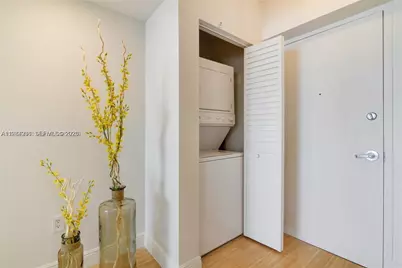 6365 Collins Ave #2810, Miami Beach, FL 33141 - Photo 10