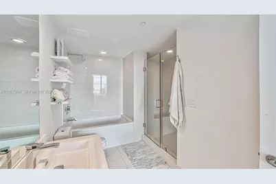1300 S Miami Ave #4306, Miami, FL 33130 - Photo 14