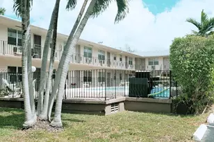 1755 NE 116th Rd, North Miami, FL 33181 - Photo 18
