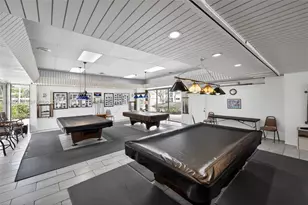 8051 N Sunrise Lakes Dr, Sunrise, FL 33322 - Photo 28