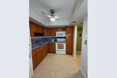 1100 Saint Charles Pl #L6, Pembroke Pines, FL 33026 - Photo 14