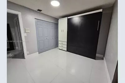 8003 SW 158th Pl, Miami, FL 33193 - Photo 12