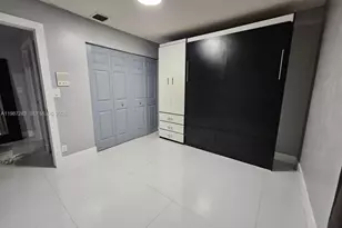 8003 SW 158th Pl, Miami, FL 33193 - Photo 12