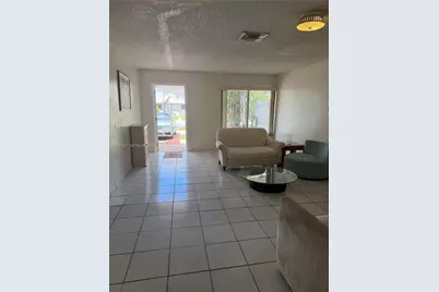 9612 Grand Canal Dr, Miami, FL 33174 - Photo 8