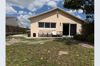 9612 Grand Canal Dr, Miami, FL 33174 - Photo 30
