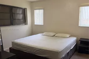 9612 Grand Canal Dr, Miami, FL 33174 - Photo 18