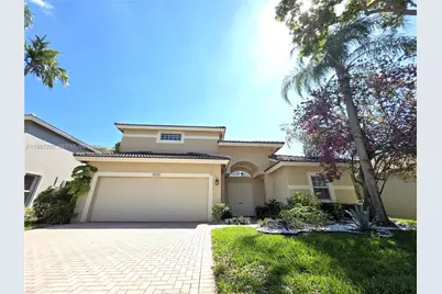 16404 Diamond Head Dr, Weston, FL 33331 - Photo 2