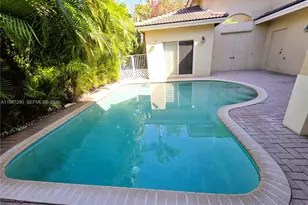 16404 Diamond Head Dr, Weston, FL 33331 - Photo 10
