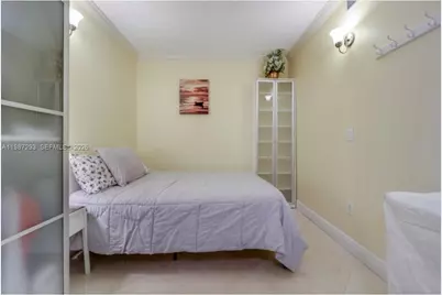 17555 Atlantic Blvd #1205, Sunny Isles Beach, FL 33160 - Photo 20