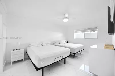 580 Egret Dr #122, Hallandale Beach, FL 33009 - Photo 22