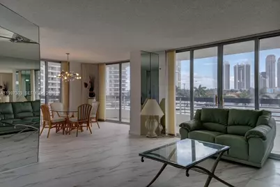 3600 Mystic Pointe Dr #613, Aventura, FL 33180 - Photo 1
