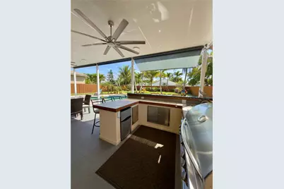 2319 NW 193rd Ave, Pembroke Pines, FL 33029 - Photo 36