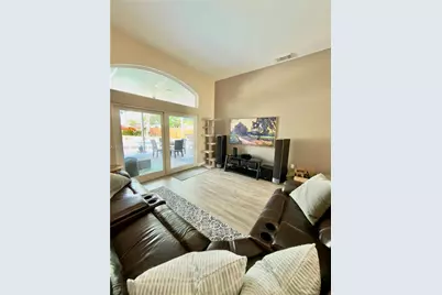 2319 NW 193rd Ave, Pembroke Pines, FL 33029 - Photo 4