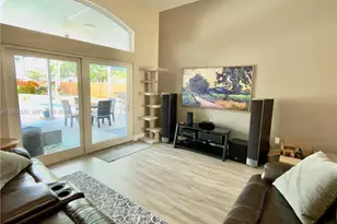 2319 NW 193rd Ave, Pembroke Pines, FL 33029 - Photo 4