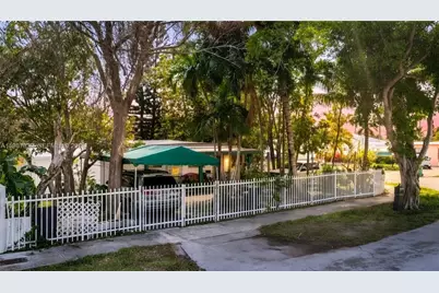 4661 SW 101st Ave, Miami, FL 33165 - Photo 1