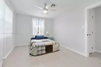 885 Camellia Ct, Plantation, FL 33317 - Photo 16