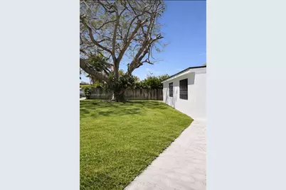 9341 Marine Dr, Cutler Bay, FL 33189 - Photo 4