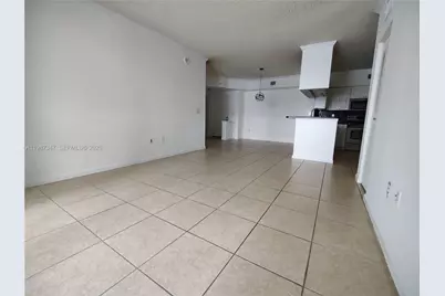 17100 N Bay Rd #1305, Sunny Isles Beach, FL 33160 - Photo 4