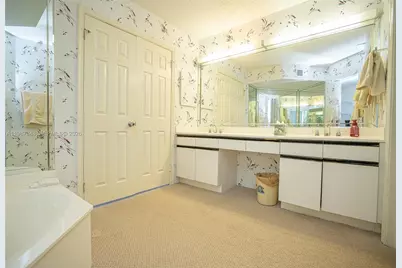 3530 Mystic Pointe Dr #1401, Aventura, FL 33180 - Photo 38