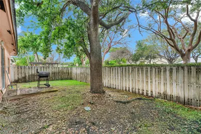 19269 NW 14th St, Pembroke Pines, FL 33029 - Photo 34