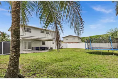 1220 NW 52nd Ave, Lauderhill, FL 33313 - Photo 10