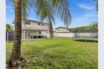 1220 NW 52nd Ave, Lauderhill, FL 33313 - Photo 14