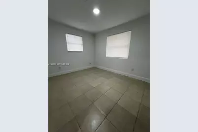 3811 SW 31st Ct, West Park, FL 33023 - Photo 10