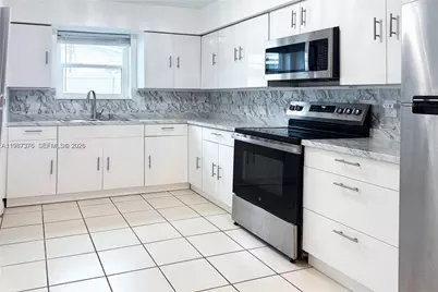 1911 N 44th Ave, Hollywood, FL 33021 - Photo 4