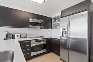 90 SW 3rd St, Miami, FL 33130 - Photo 8