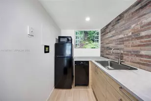 12500 NE 15th Ave, North Miami, FL 33161 - Photo 6