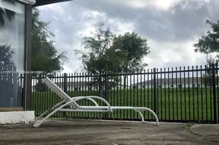 534 NE 195th St, Miami, FL 33179 - Photo 16