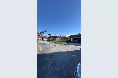 534 NE 195th St, Miami, FL 33179 - Photo 20