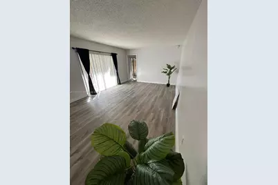 1700 Embassy Dr #204, West Palm Beach, FL 33401 - Photo 4