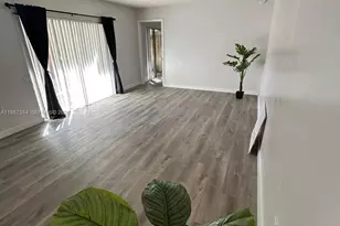 1700 Embassy Dr, West Palm Beach, FL 33401 - Photo 4