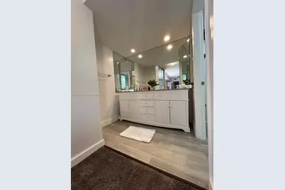 1700 Embassy Dr #204, West Palm Beach, FL 33401 - Photo 18