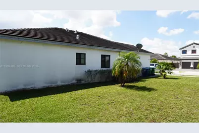16869 SW 109th Pl, Miami, FL 33157 - Photo 6